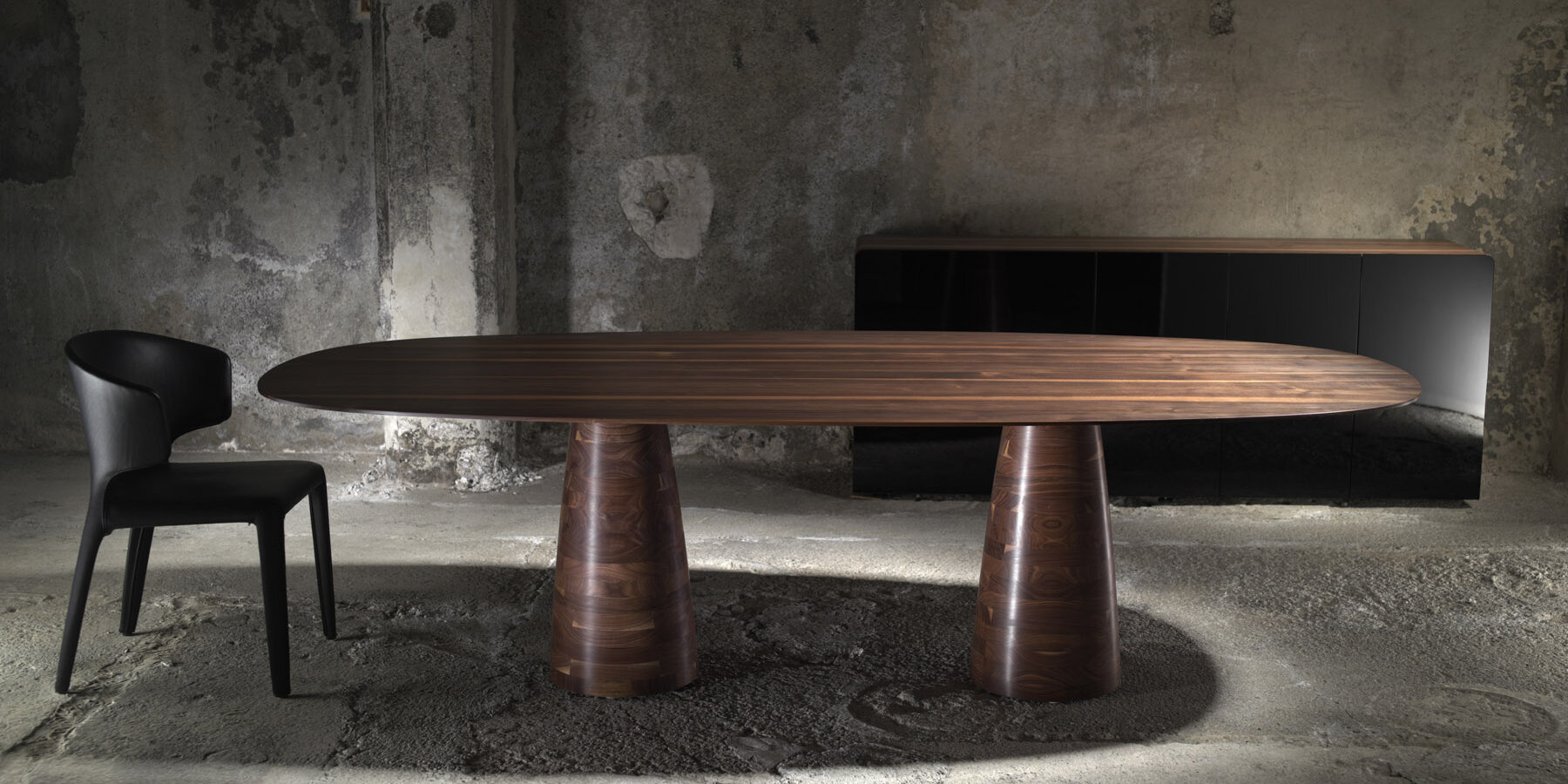 IGN. PIN. WOOD. table